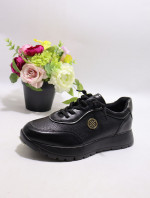 Buty sportowe damskie