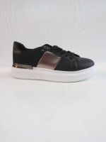 Buty sportowe damskie