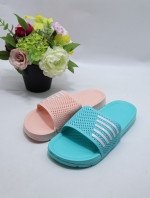 Klapki basenowe damskie (36-41)