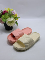 Klapki basenowe damskie (36-41)