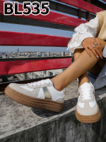 Buty sportowe damskie