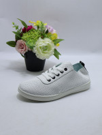 Buty sportowe damskie