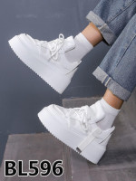 Buty sportowe damskie