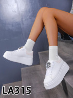 Buty sportowe damskie