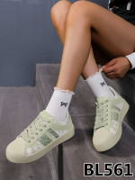 Buty sportowe damskie