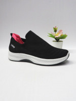 Buty sportowe damskie